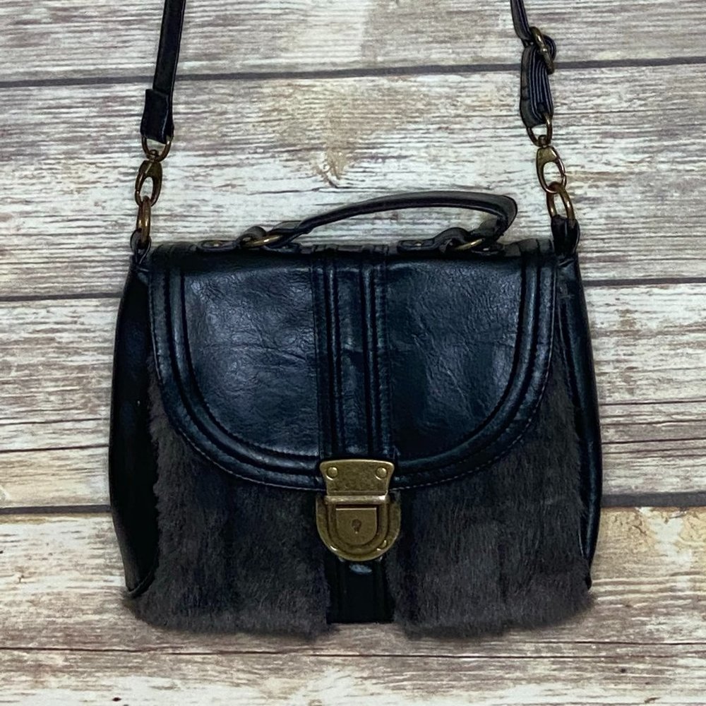 Forever 21 Faux Leather Crossbody Handbag with Faux Fur Accents Mid Size - Picture 1 of 7